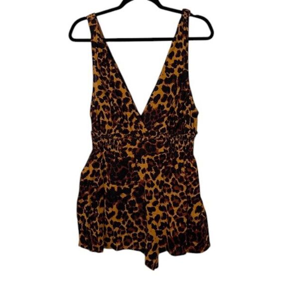 Free People Crescent Shaped Romper Leopard Print Deep V-Neck Tie Back Size Small - Picture 3 of 12